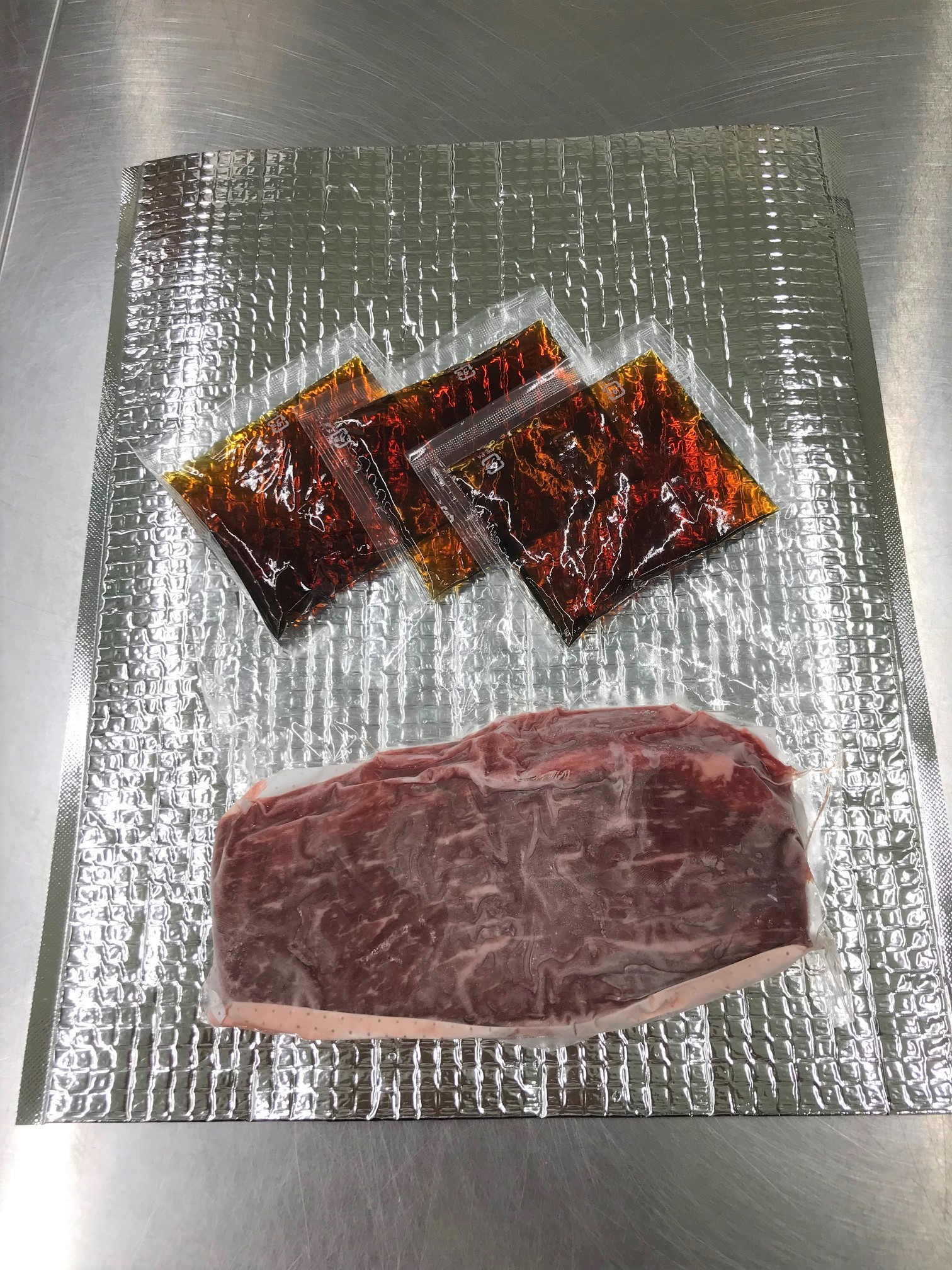 あか牛丼セット(あか牛のたれ200ml付き) - サムネイル3
