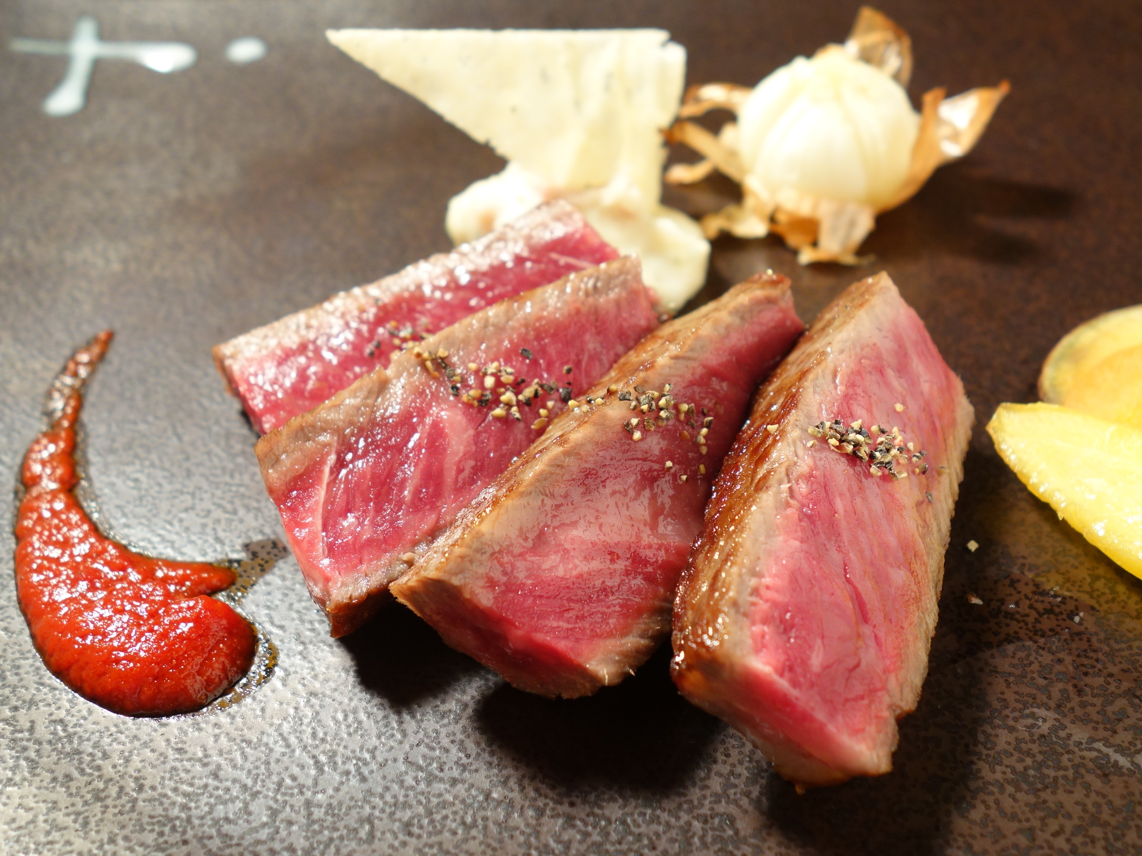 熊本和牛 あか牛ロースステーキセット(200g×2枚) - 画像1